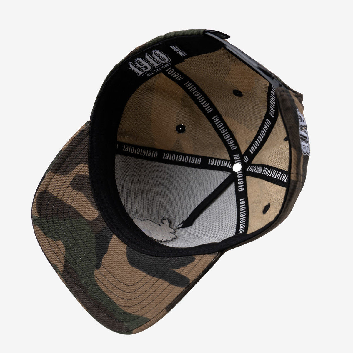 Age Of Winters Snapback // CAMO