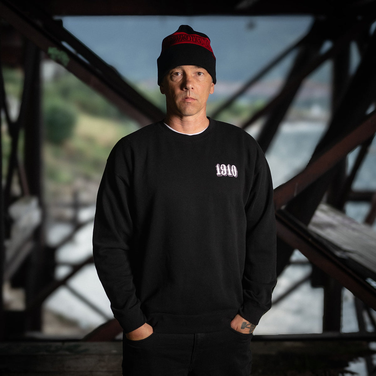 OG Font Crew Fleece // Black