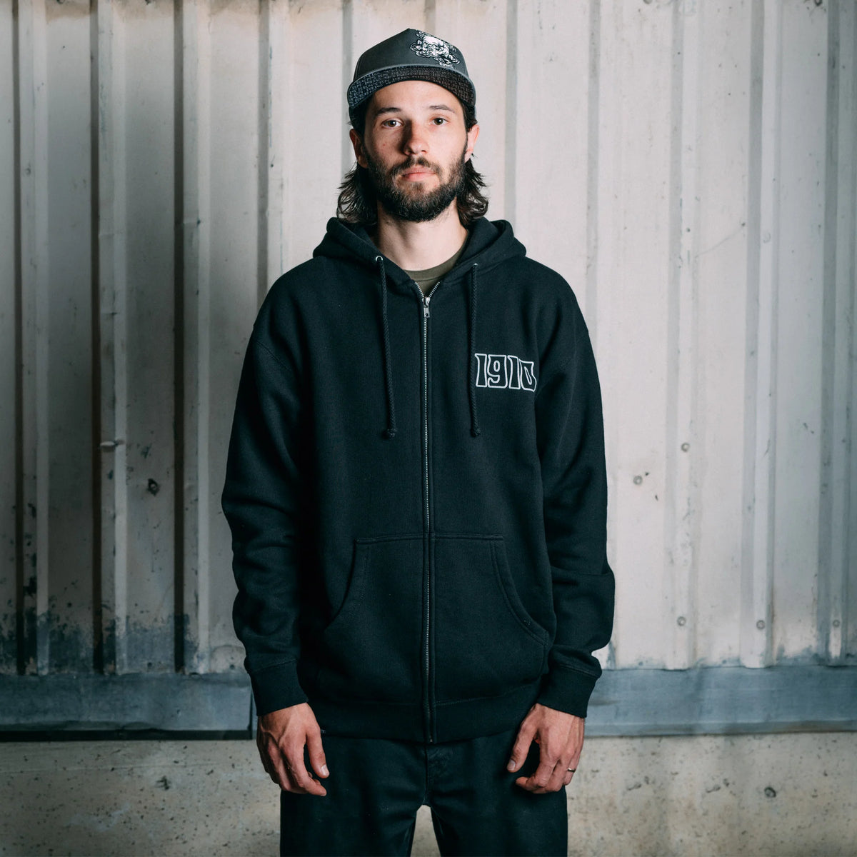 Heros Never Die Zip Fleece // Black