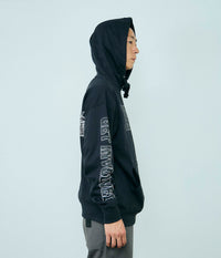 PEAKING HOODY // BLACK