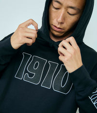 PEAKING HOODY // BLACK