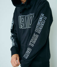 PEAKING HOODY // BLACK
