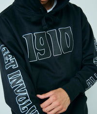 PEAKING HOODY // BLACK