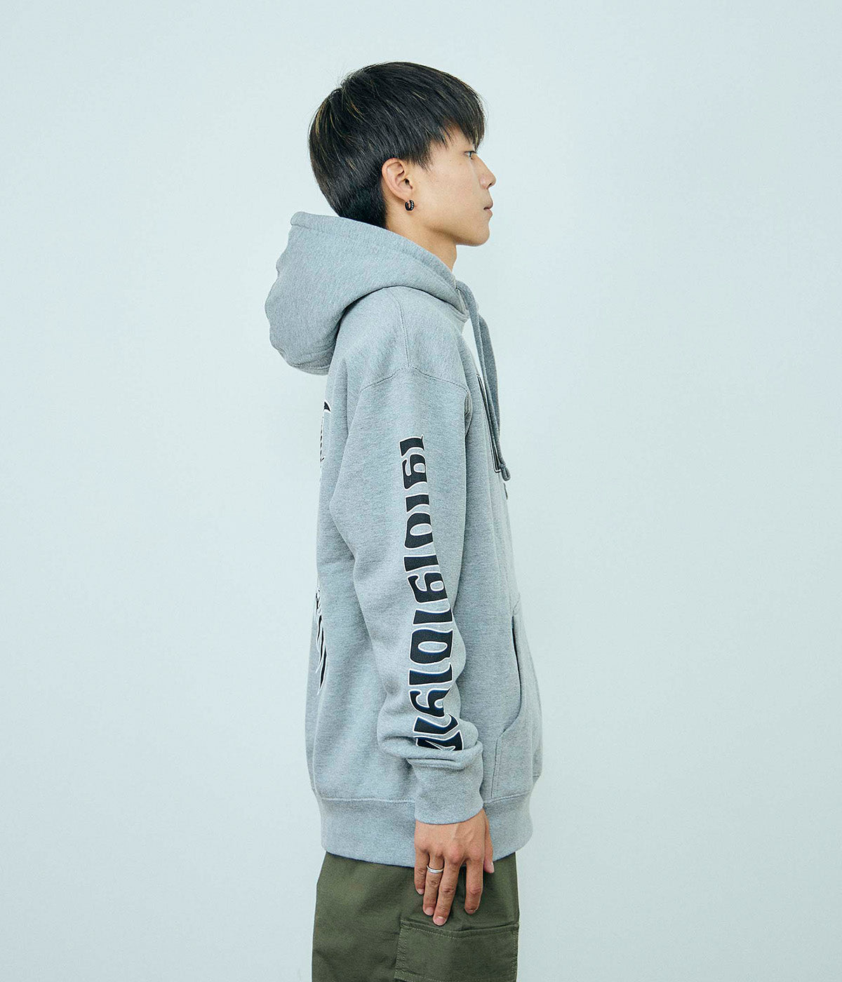 EAGLES DARE HOODY // GRAY