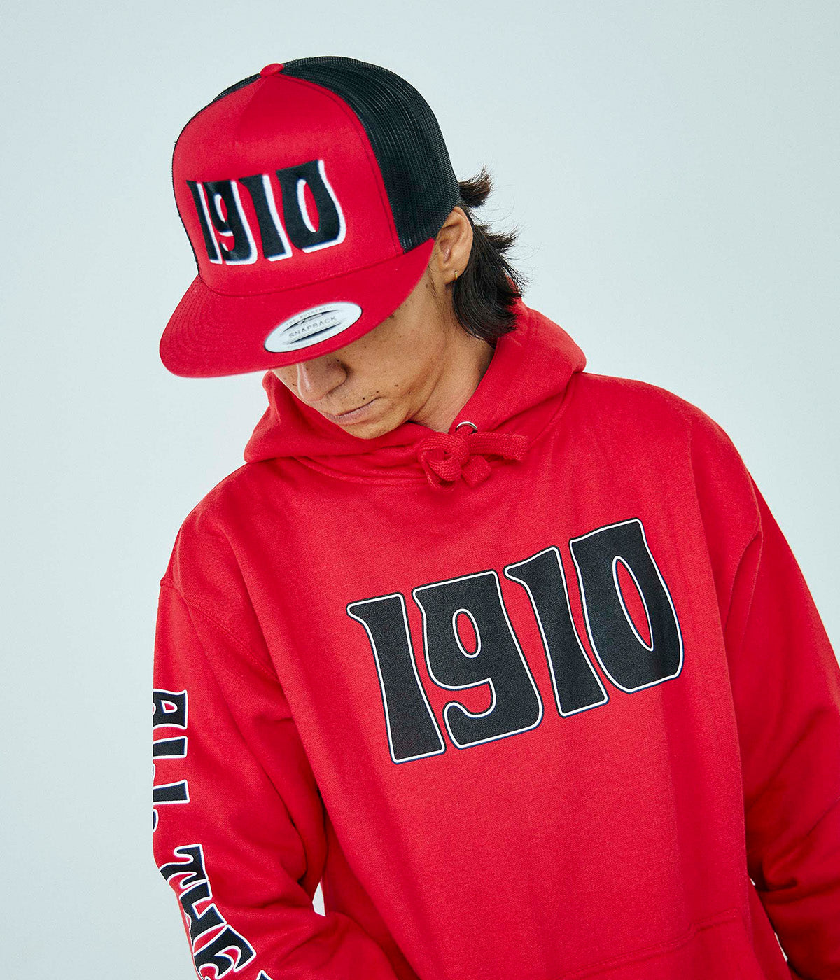 MUSE TOO HOODY // RED