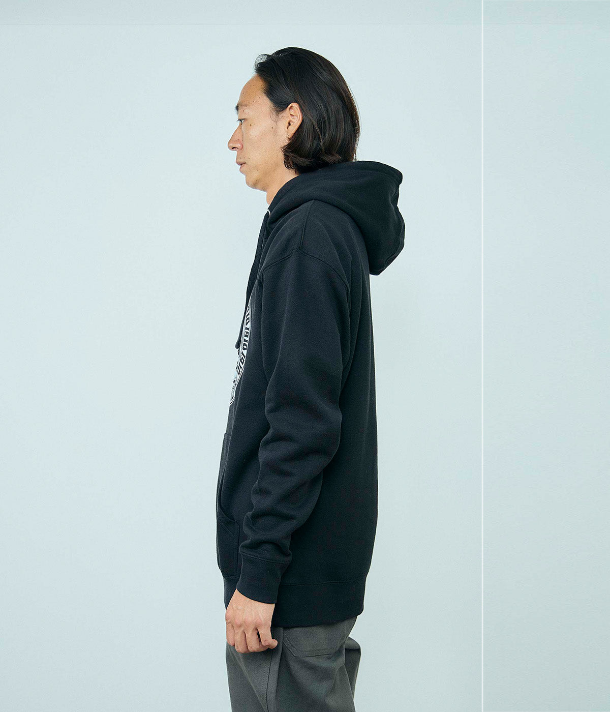 BEHOLDER HOODY // BLACK