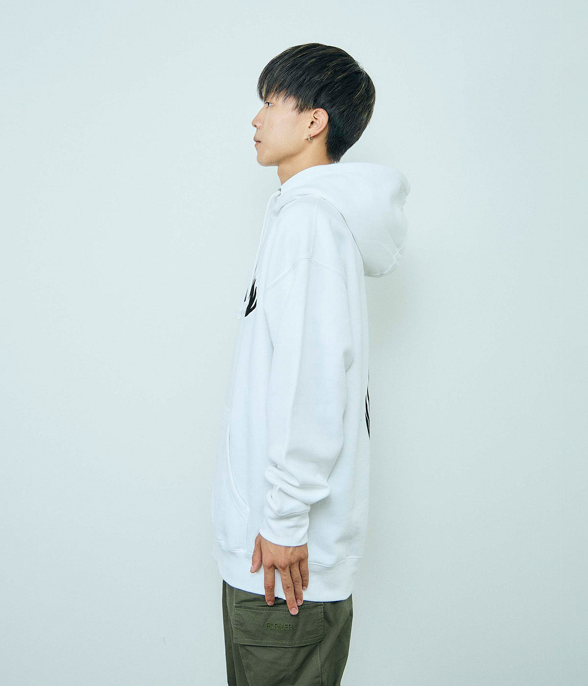BASTARD SON HOODY // WHITE – 1910 | JAPAN OFFICIAL SITE