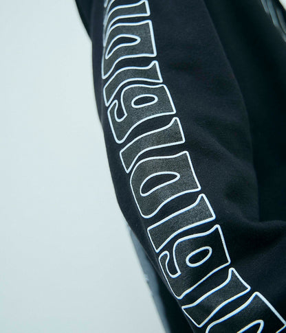 THE MUSE HOODY // BLACK