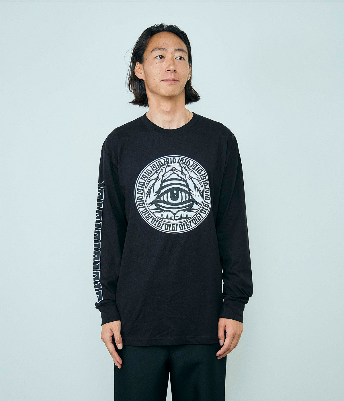 BEHOLDER L/S // BLACK