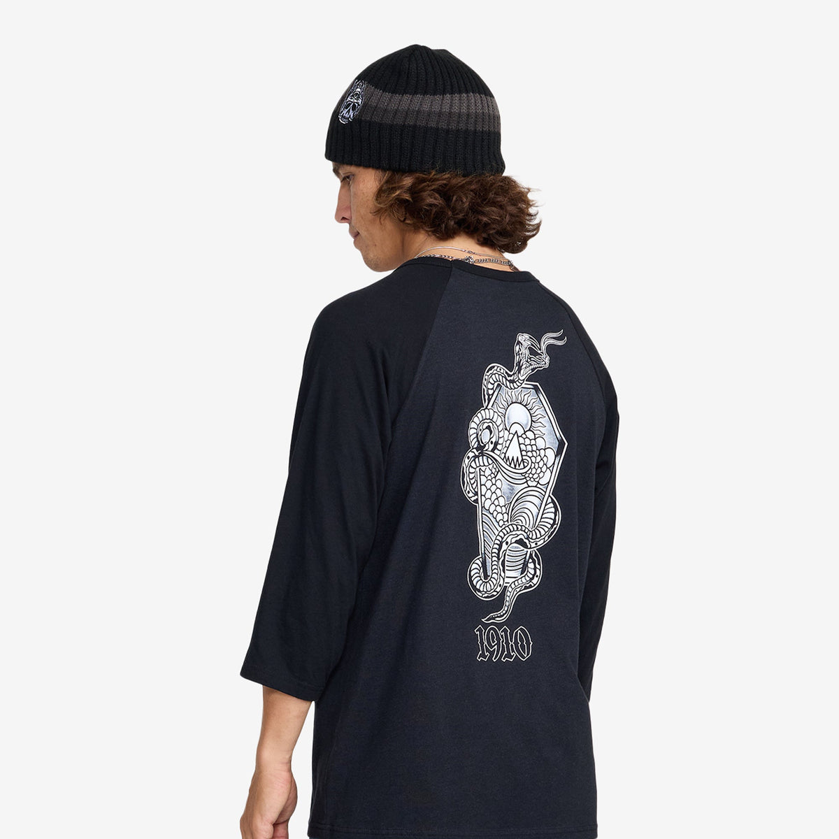 Broken Straight Beanie // BLACK